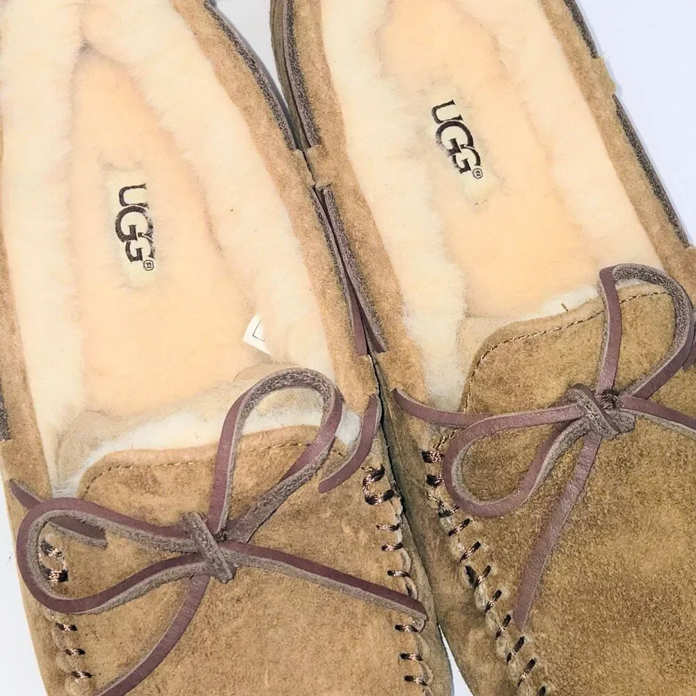 UGG Slip On Shoes Moccasin Dakota Suede/Wool Brown Women Sz 7 US (38 EU) NEW NIB